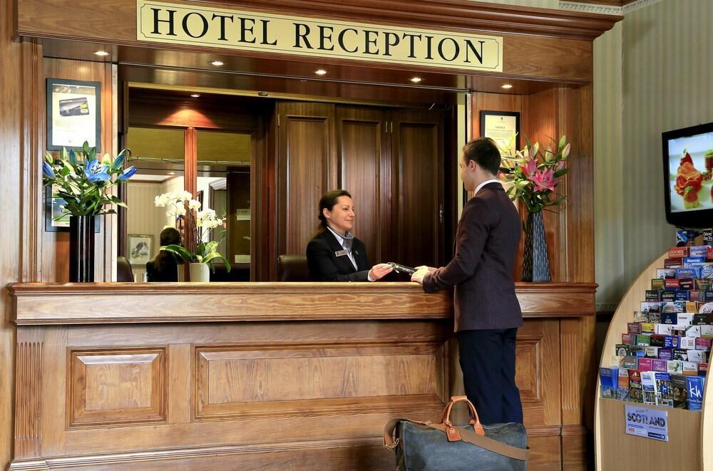 Macdonald Loch Rannoch Hotel & Resort キンロック・ランノホ エクステリア 写真