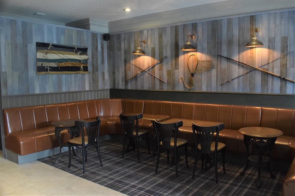Macdonald Loch Rannoch Hotel & Resort キンロック・ランノホ エクステリア 写真