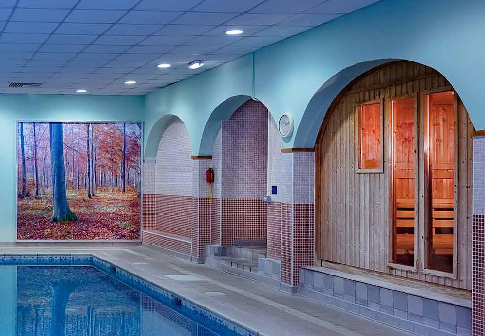 Macdonald Loch Rannoch Hotel & Resort キンロック・ランノホ エクステリア 写真