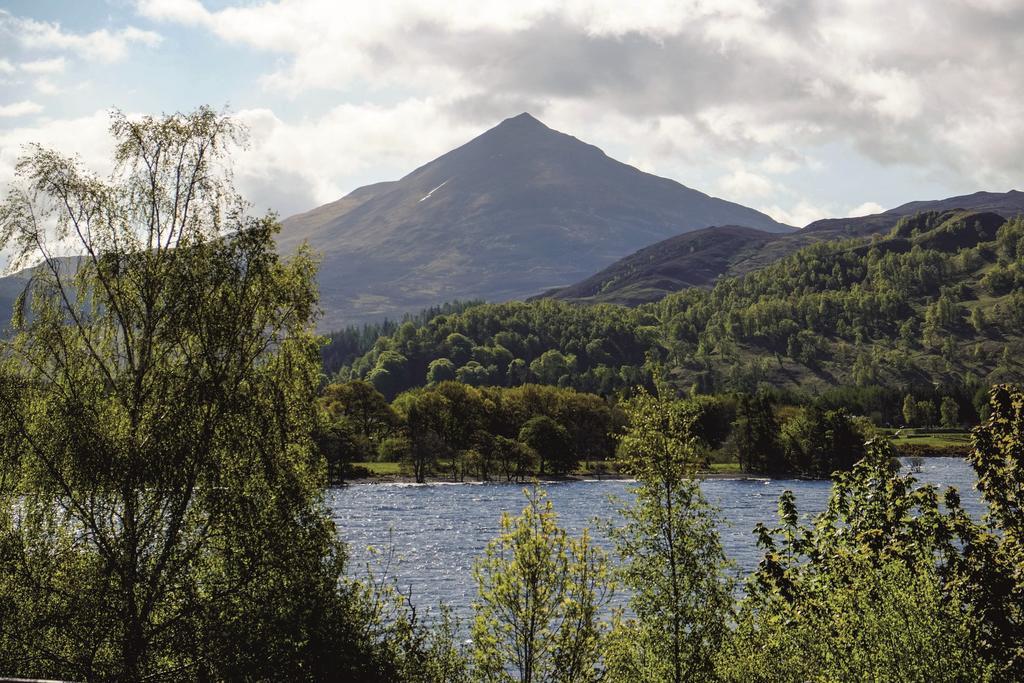 Macdonald Loch Rannoch Hotel & Resort キンロック・ランノホ エクステリア 写真