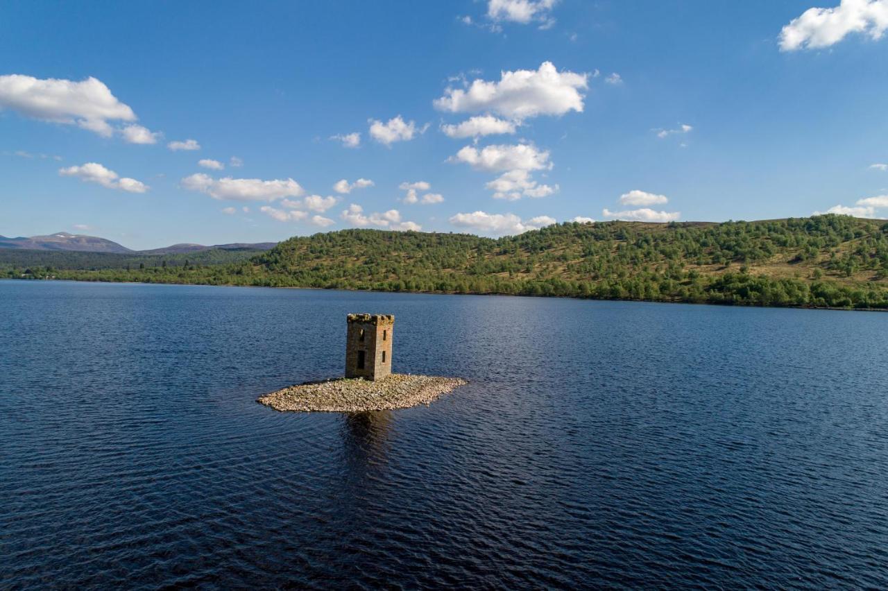 Macdonald Loch Rannoch Hotel & Resort キンロック・ランノホ エクステリア 写真