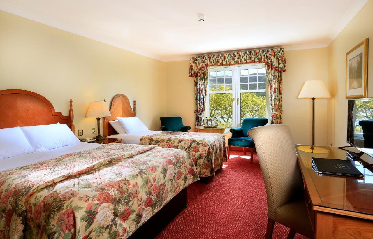 Macdonald Loch Rannoch Hotel & Resort キンロック・ランノホ エクステリア 写真